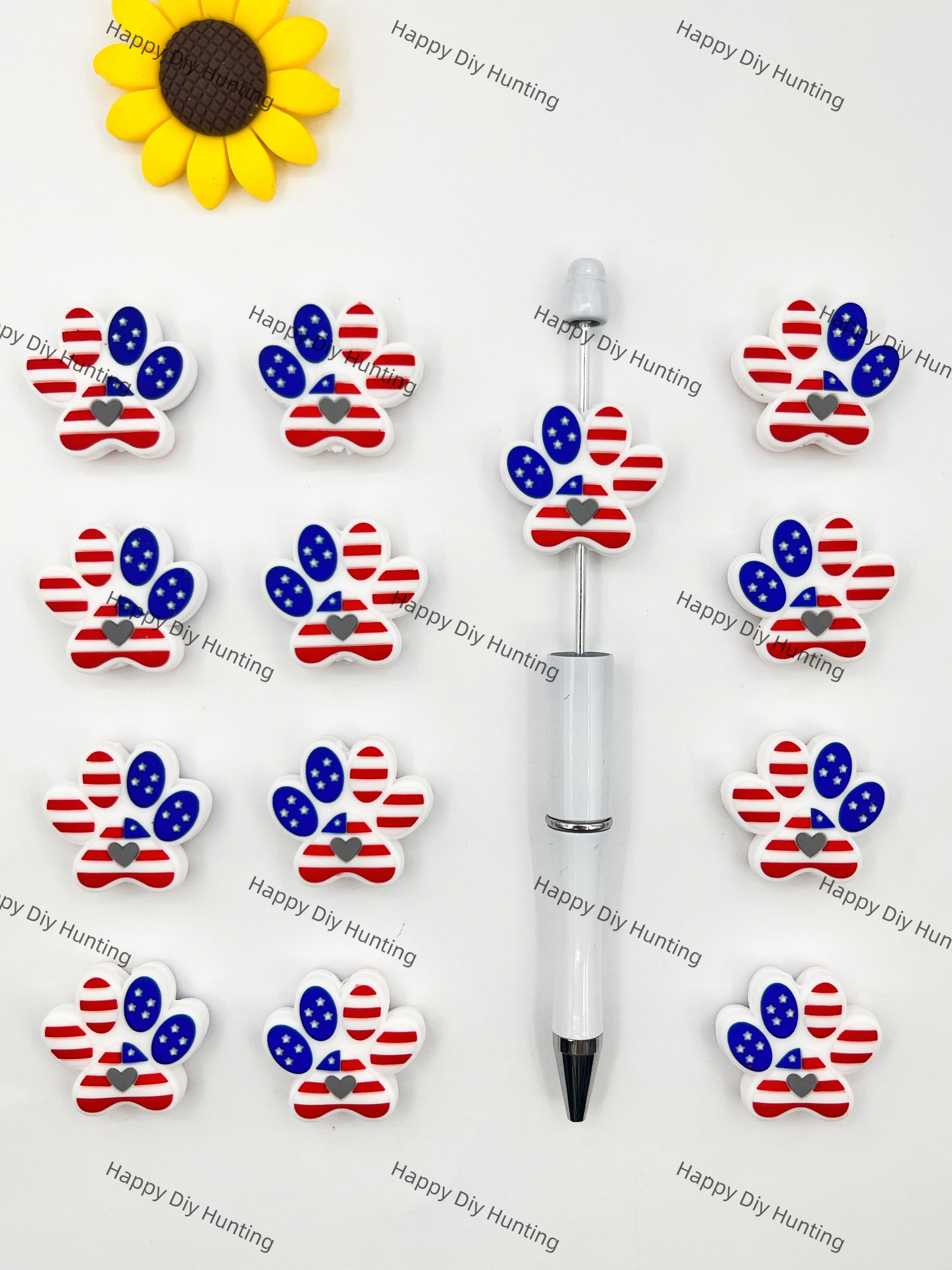 Dog's Paw-Shaped American Flag Silicone Focal Beads Wholesale, silicone focal beads for pens