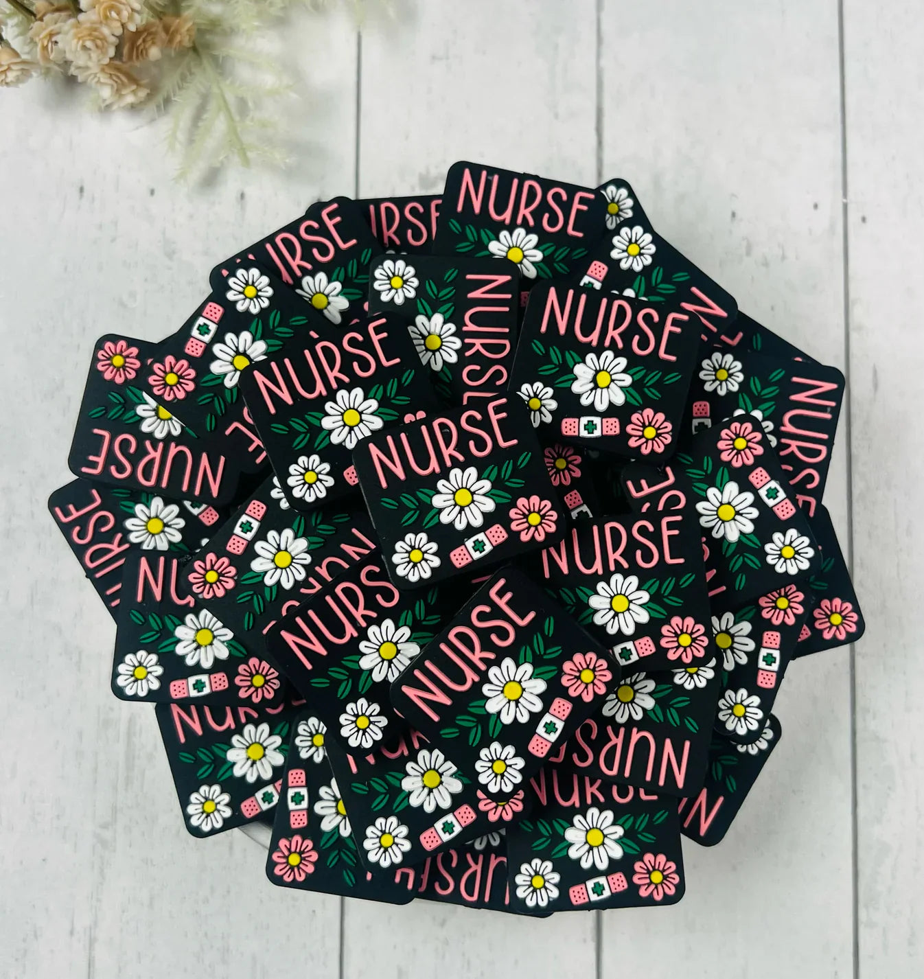 Daisy Silicone Focal Beads Nurse Focal Beads Flower Silicone Focal Beads for Nurse Nurse Presents